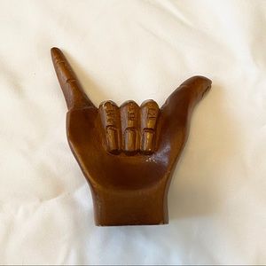 ⭐️Vintage “hang loose” hand